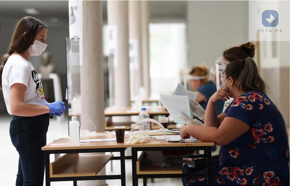 upisi-vo-sredno-skolo-ucenici