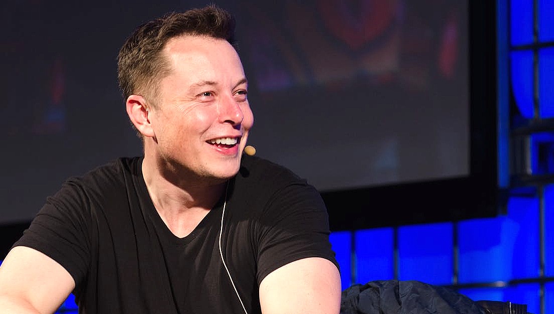 elon-mask-smiling-1
