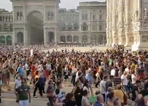 protesti italija