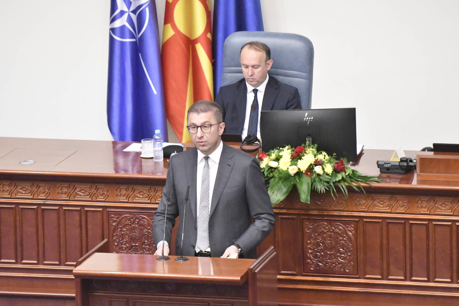 mickovski-vo-sobranie