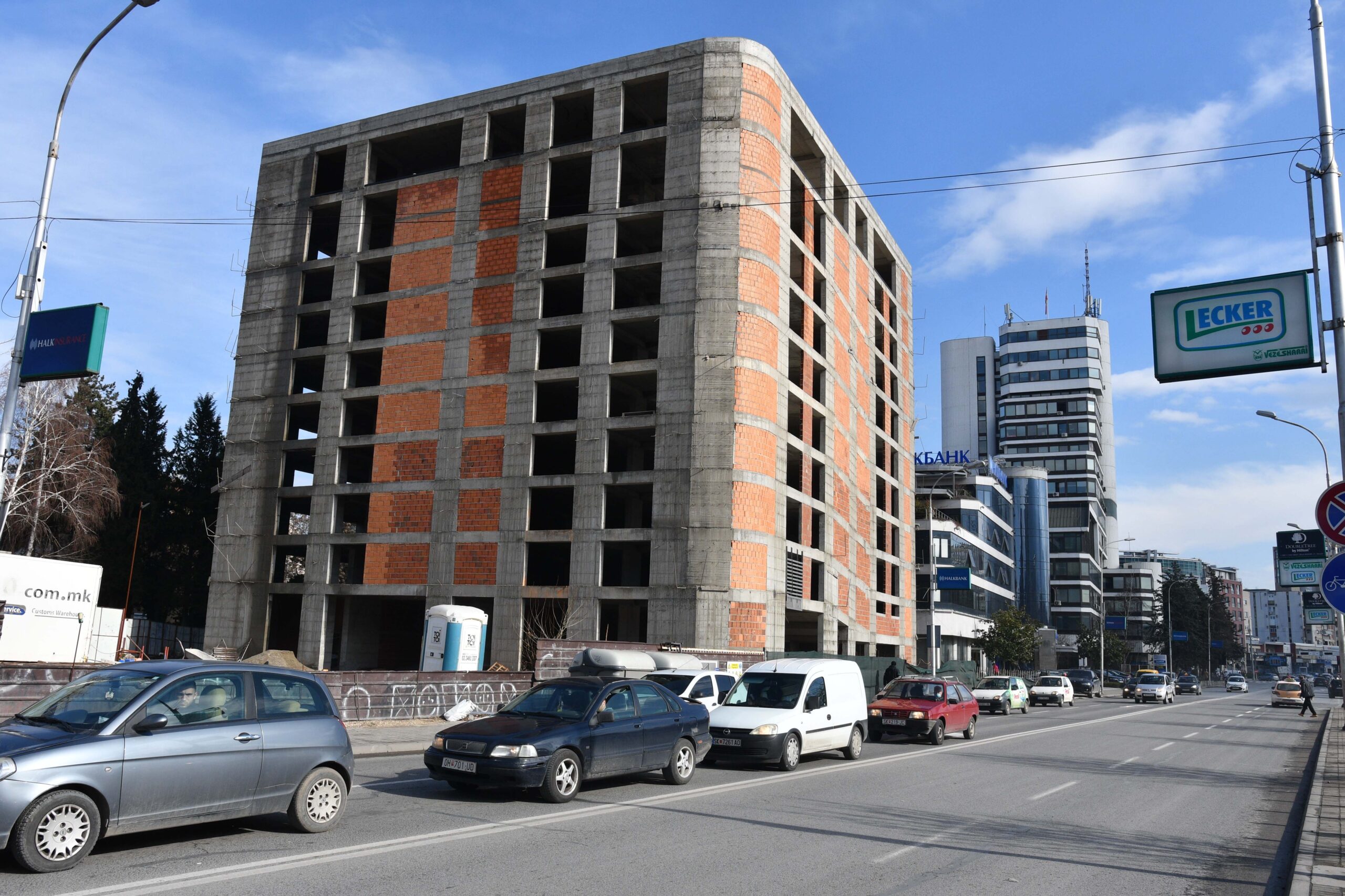 katna-garaza-amerit-scaled