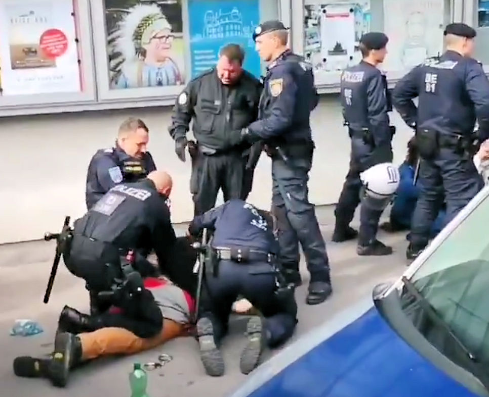 Vienna police apsenje