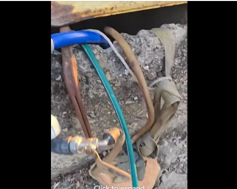 div priklucok voda gazi baba