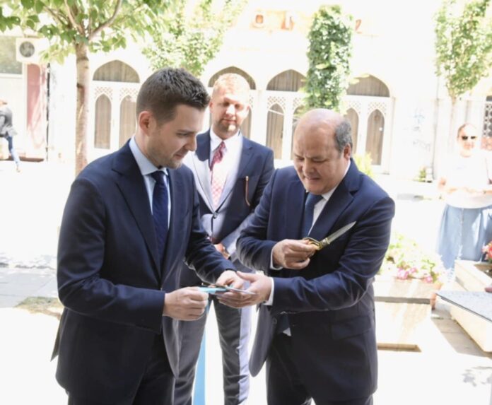 mucunski ambasada kazakstan