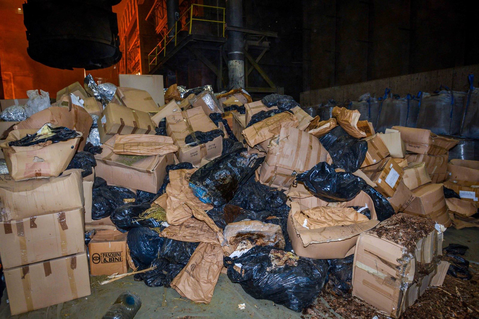 unistuvanje-droga-oruzje-1