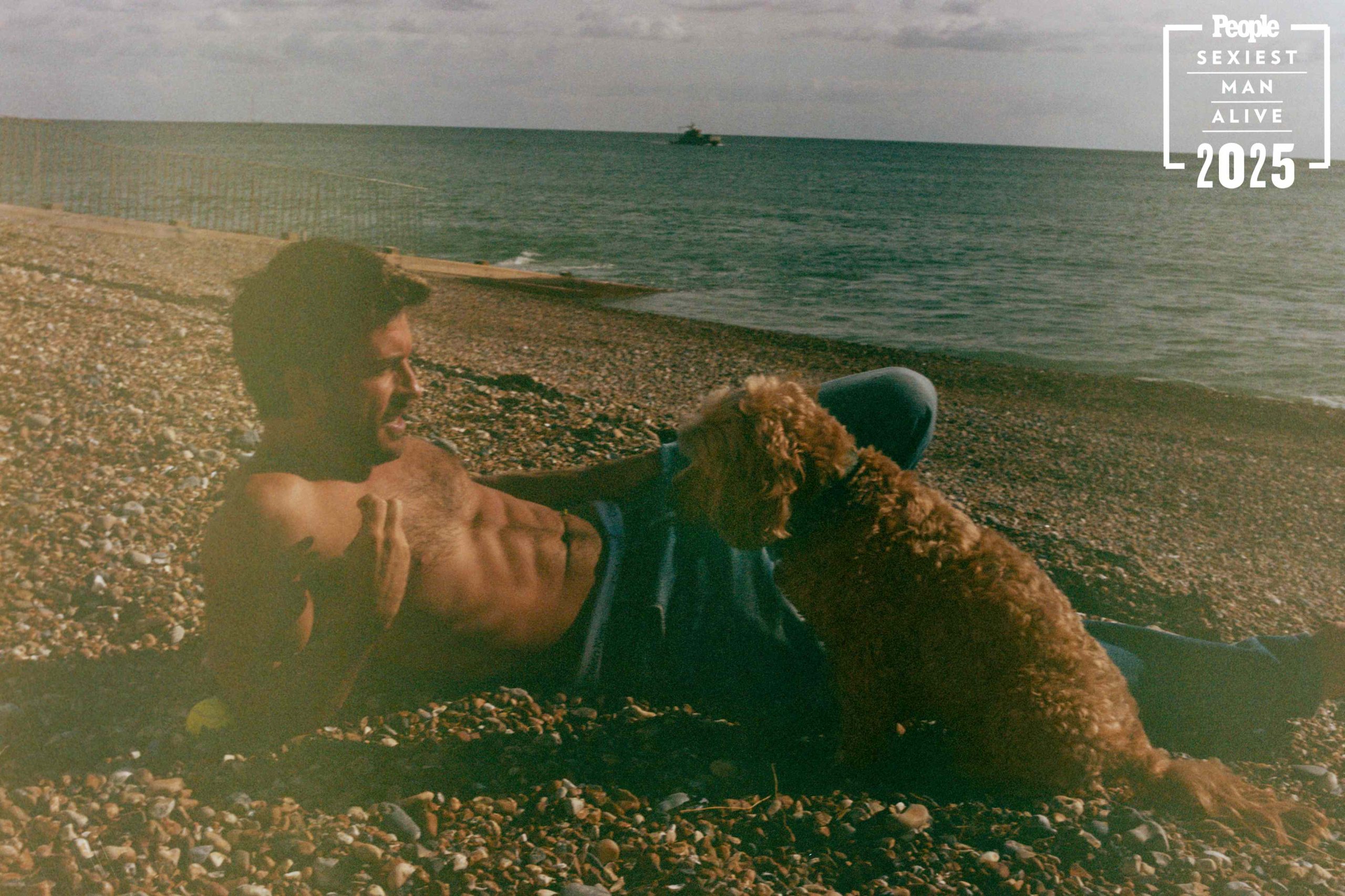 Jonathan_Bailey_PEOPLE-SMA-2025-01-62546060c75a4fef8b9e8bc0d813921e