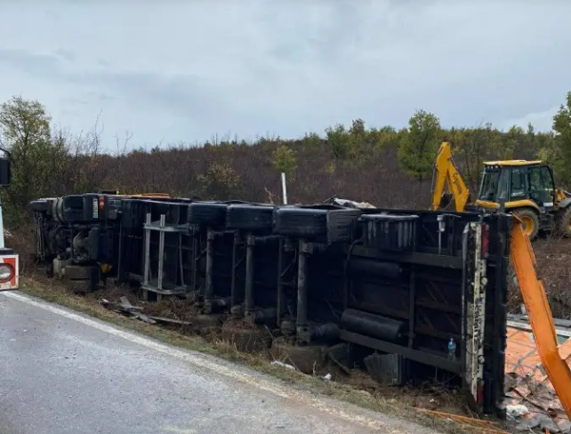 prevrten kamion strumica