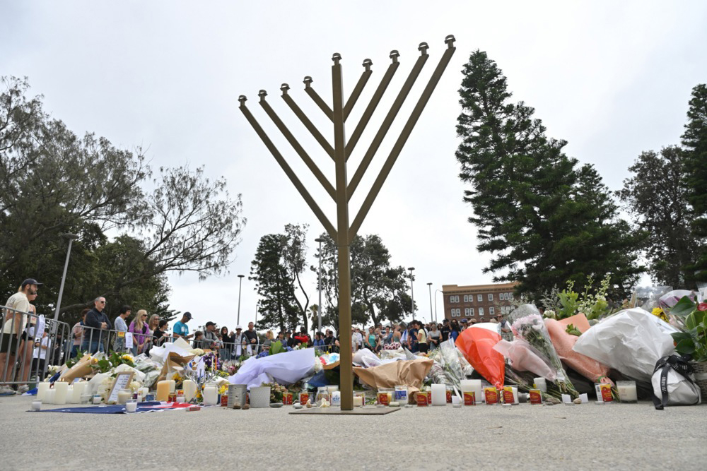 Australia mourns Bondi Beach shooting victims