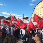 Три лица уапсени на протестот на албанските студенти пред Министерството за правда protest pravosuden ispit albanski jazik
