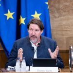 Вајц: Македонија може да биде следната членка на ЕУ по Црна Гора 1758398935-tomas-vajc-1809-2025-mmatkovic-skupstina-i_960x600