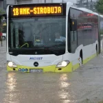 (Видео)Невреме го потопи Сплит: Поројни дождови, патишта под вода и апел од полицијата O-953590-760